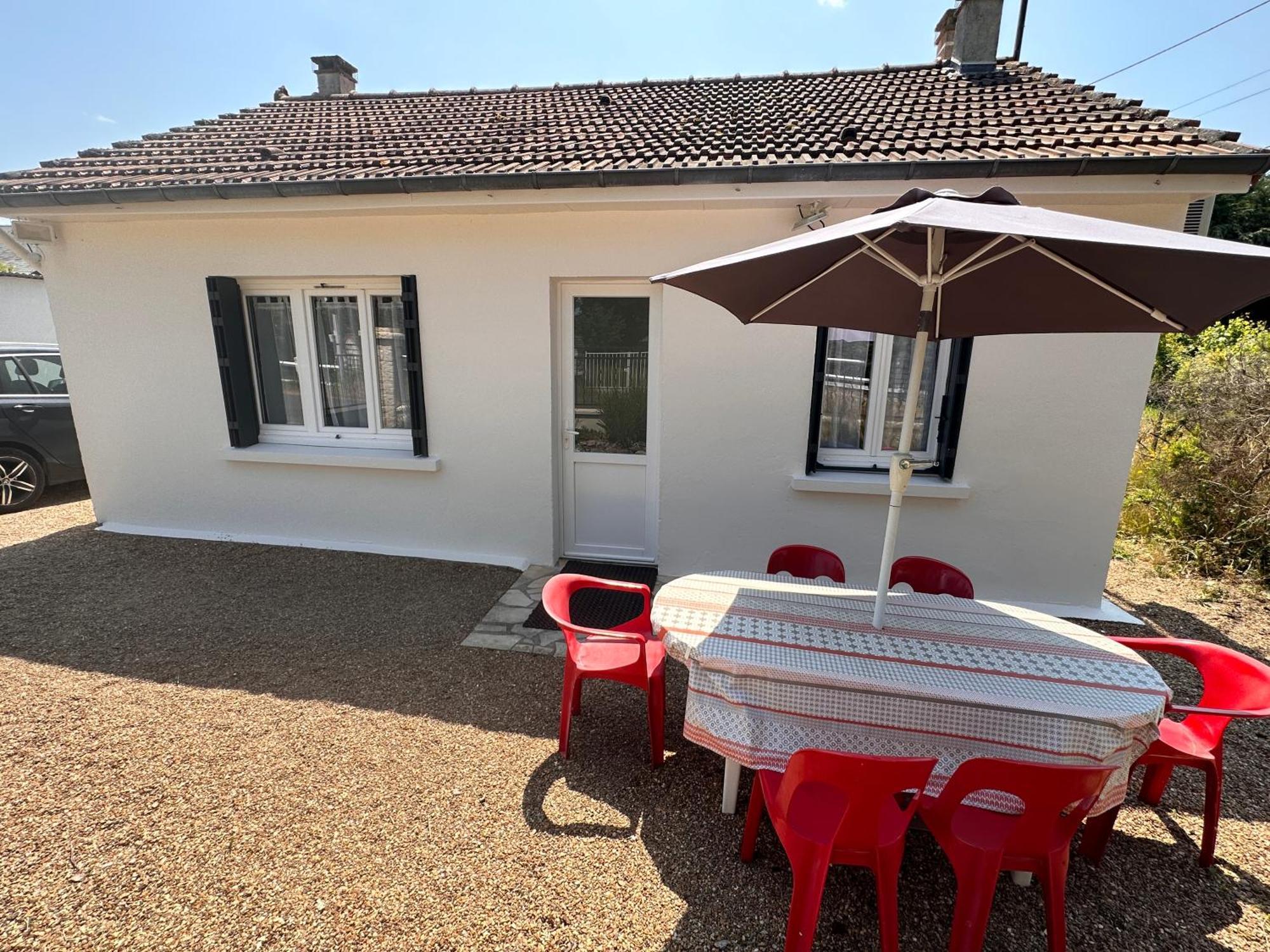 La Petite Maison Des Gites De Josephine Saint-Dye-sur-Loire Bagian luar foto